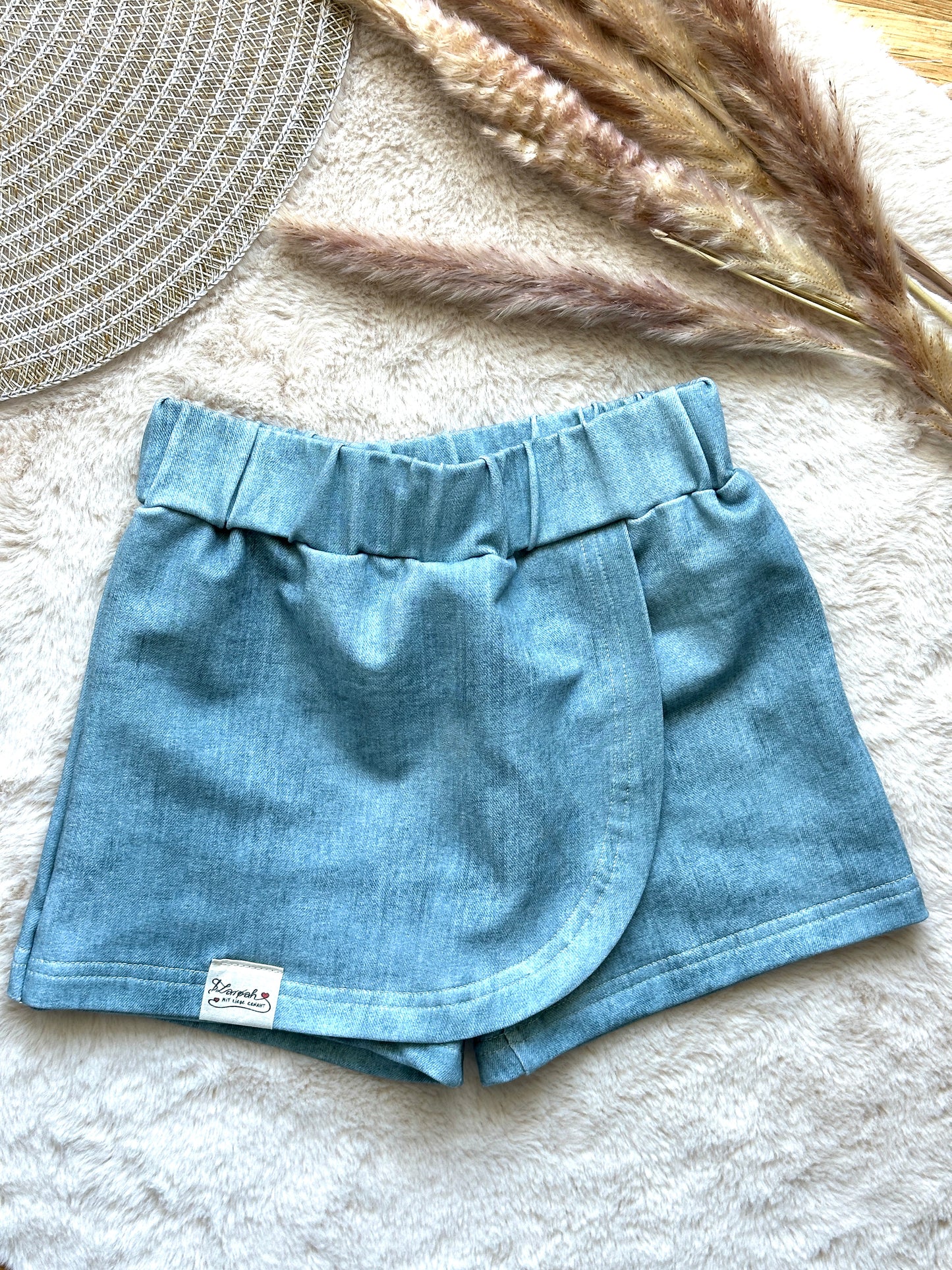 01 |  SET |  Mädchen Sommer-Set Hosenrock Jeanslook & Shirt Blumenwiese | Bio | Größe 92