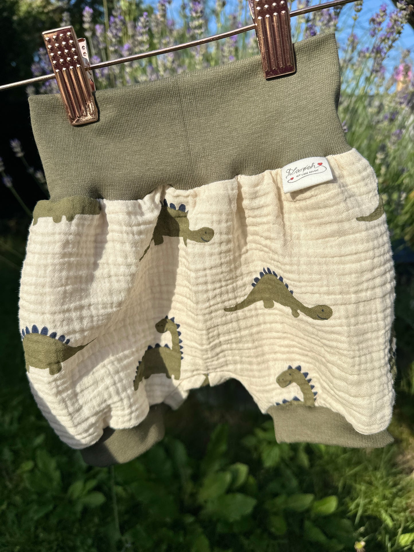 01 | HOSE | Pumphose kurz Dino | Bio | Größe 68/74